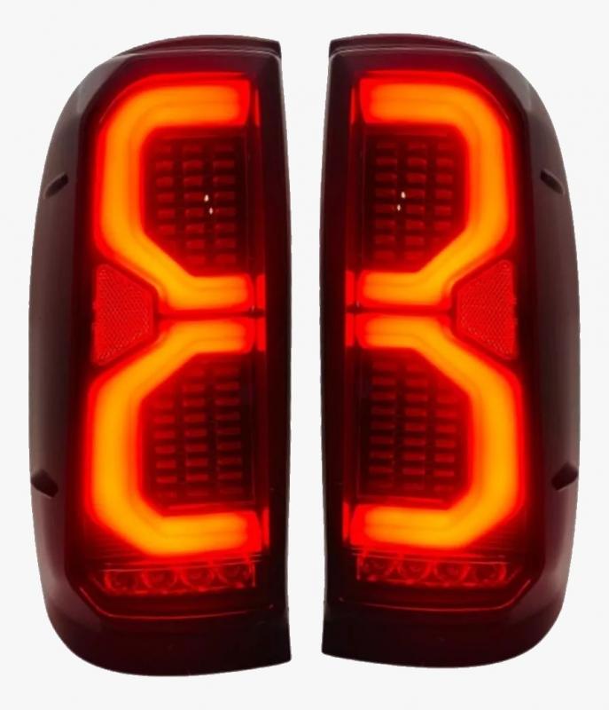 Imagen ilustrativa de PAR DE FARO TRASERO HILUX